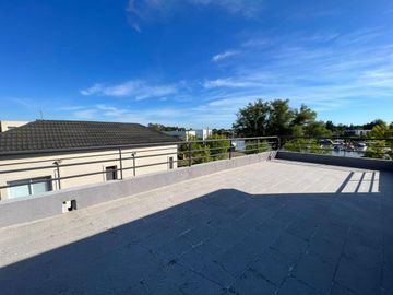 Casa en venta en barrio San Isidro Labrador, Villanueva, Tigre