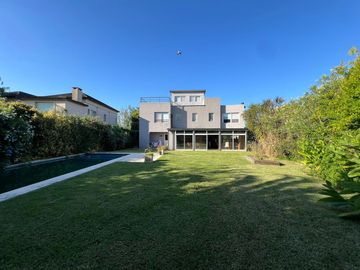 Casa en venta en barrio San Isidro Labrador, Villanueva, Tigre