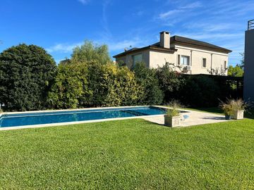 Casa en venta en barrio San Isidro Labrador, Villanueva, Tigre