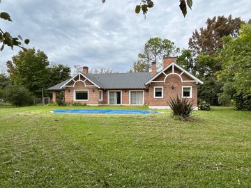 Casa con pileta en Cardales - Jagüel del Monte