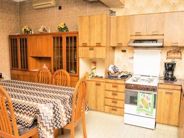 Venta casa de 2 dormitorios APTO CRÉDITO en barrio Sarmiento