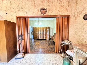 Venta casa de 2 dormitorios APTO CRÉDITO en barrio Sarmiento