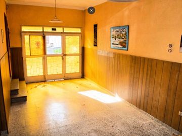 Venta casa de 2 dormitorios APTO CRÉDITO en barrio Sarmiento