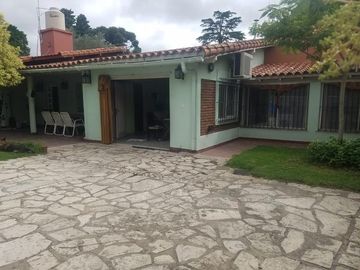 Casa - Luis Guillon