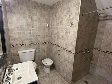 Casa en  VENTA en San Vicente, Excelente ubicacion!! OPORTUNIDAD
