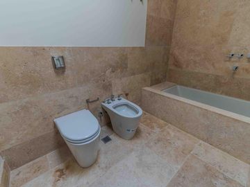 Casa en venta en Highland Park a estrenar por el reconocido arquitecto Pablo Sanchez Elias!!!