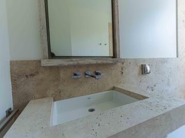 Casa en venta en Highland Park a estrenar por el reconocido arquitecto Pablo Sanchez Elias!!!