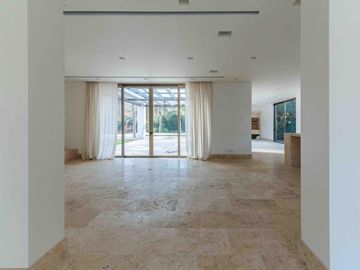 Casa en venta en Highland Park a estrenar por el reconocido arquitecto Pablo Sanchez Elias!!!