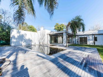Casa en venta en Highland Park a estrenar por el reconocido arquitecto Pablo Sanchez Elias!!!