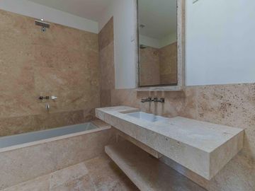 Casa en venta en Highland Park a estrenar por el reconocido arquitecto Pablo Sanchez Elias!!!