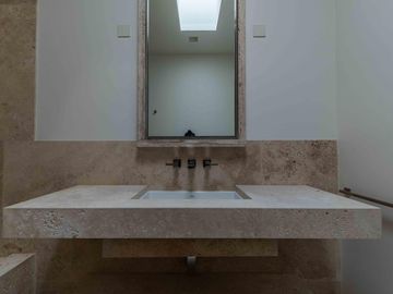 Casa en venta en Highland Park a estrenar por el reconocido arquitecto Pablo Sanchez Elias!!!