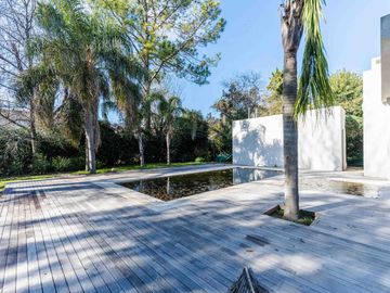 Casa en venta en Highland Park a estrenar por el reconocido arquitecto Pablo Sanchez Elias!!!