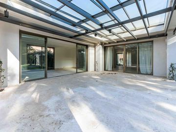 Casa en venta en Highland Park a estrenar por el reconocido arquitecto Pablo Sanchez Elias!!!