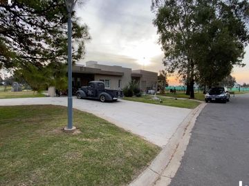 Casa en Venta en Barrio Privado Terralagos , Canning