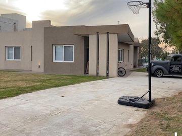 Casa en Venta en Barrio Privado Terralagos , Canning