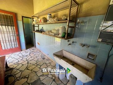 Venta Quinta Ideal Instituciones, Clubes, Centros de Dia con Parque y Pileta - Moreno Norte
