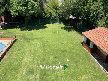 Venta Quinta Ideal Instituciones, Clubes, Centros de Dia con Parque y Pileta - Moreno Norte