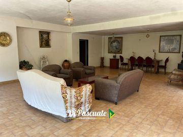 Venta Quinta Ideal Instituciones, Clubes, Centros de Dia con Parque y Pileta - Moreno Norte