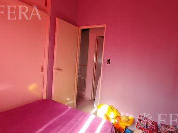 Venta de casa de 3 ambientes con cochera en Longchamps