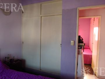 Venta de casa de 3 ambientes con cochera en Longchamps