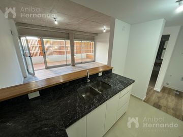 Venta de Departamento 2 AMBIENTES, 2 BAÑOS, Moreno, con patio, mini piscina y cochera