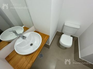 Venta de Departamento 2 AMBIENTES, 2 BAÑOS, Moreno, con patio, mini piscina y cochera