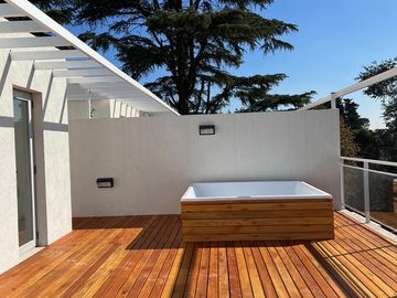 Venta de Departamento 2 AMBIENTES, 2 BAÑOS, Moreno, con patio, mini piscina y cochera