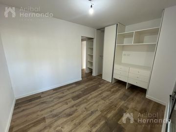 Venta de Departamento 2 AMBIENTES, 2 BAÑOS, Moreno, con patio, mini piscina y cochera