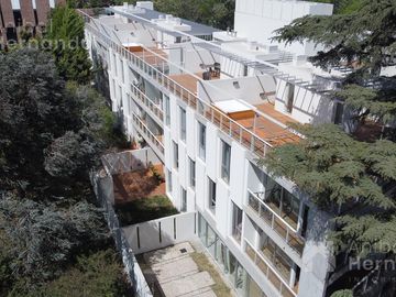 Venta de Departamento 2 AMBIENTES, 2 BAÑOS, Moreno, con patio, mini piscina y cochera