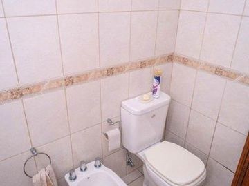 Increíble piso de 5 ambientes + cochera doble A 50 METROS DEL MAR!