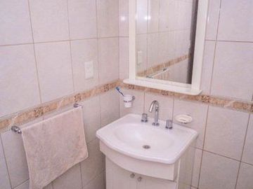 Increíble piso de 5 ambientes + cochera doble A 50 METROS DEL MAR!