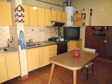 VENTA CHALET 3 AMBIENTES EN CARAPACHAY