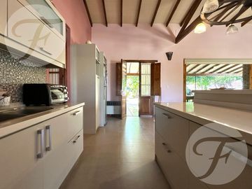 Venta de Casa, Restaurante  y Panaderia en Vuelta de Obligado | San Pedro (Ba)