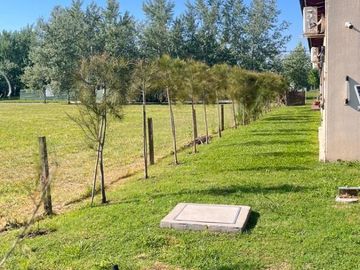 Casa en venta - 3 Dormitorios 2 Baños - Cocheras - 1.000Mts2 - Coronel Brandsen