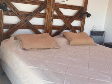 Casa en venta - 3 Dormitorios 2 Baños - Cocheras - 1.000Mts2 - Coronel Brandsen
