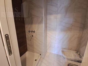 A ESTRENAR !! 4 amb. // SUITE// COCHERA //JARDIN *  A 6 CUADRAS DE MAIPU