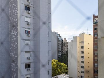 Neuquen 600 2 Ambientes con Cochera Caballito