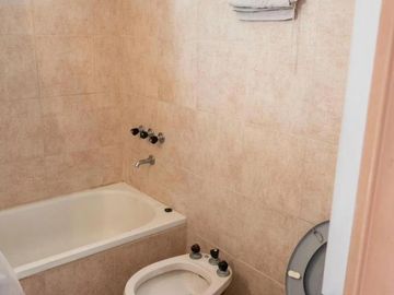 Departamento en venta - 2 Dormitorios 1 Baño - 70mts2 - Caballito