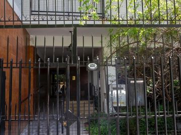 Departamento en venta - 2 Dormitorios 1 Baño - 70mts2 - Caballito