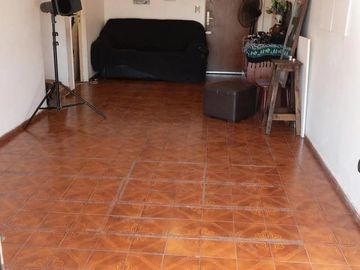 Departamento en venta - 2 Dormitorios 1 Baño - 70mts2 - Caballito