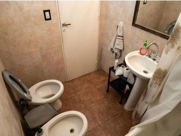 Departamento en venta - 2 Dormitorios 1 Baño - 70mts2 - Caballito
