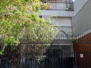 Departamento en venta - 2 Dormitorios 1 Baño - 70mts2 - Caballito