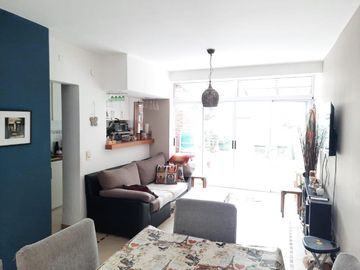 Duplex en venta - 2 dormitorios 2 baños - 1 cochera - 125 mts2 - City Bell