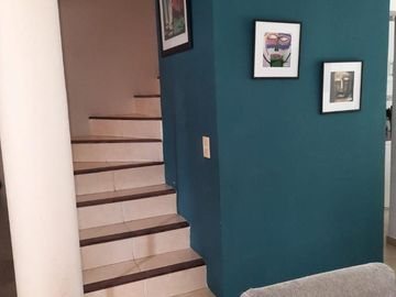 Duplex en venta - 2 dormitorios 2 baños - 1 cochera - 125 mts2 - City Bell