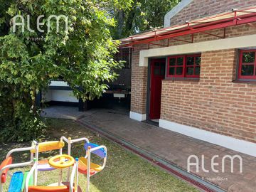 Casa en  LOMAS DE ZAMORA OESTE