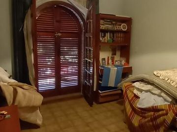 Hermosa Casa 3 Amb con patio amplio, terraza balcon y garaje - Quilmes Centro