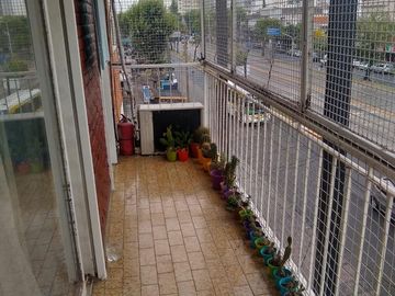 Departamento en  muy buen estado, vista a Avenida Mitre