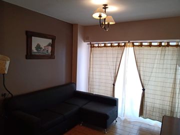 Departamento en  muy buen estado, vista a Avenida Mitre
