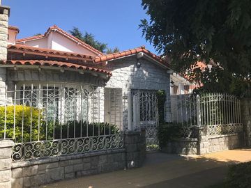 Casa - Burzaco