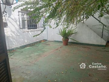 Casa 4 Amb.   Dep. de Servicio, Todo en Planta Baja